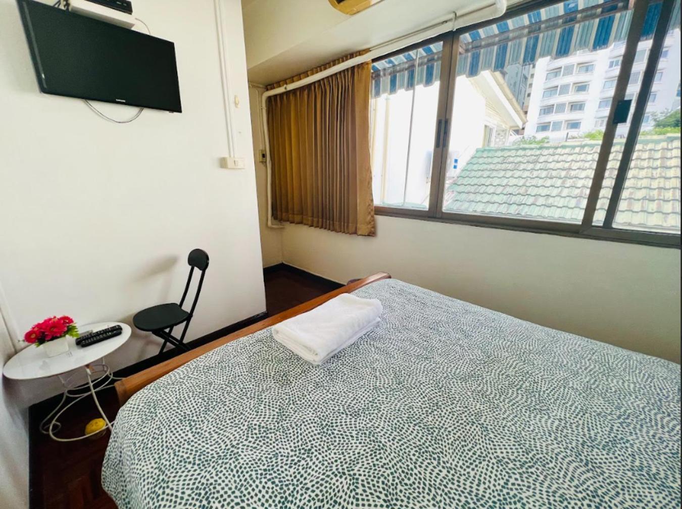 Reehouse@Soi Cowboy/Asoke Bts Hotel Bangkok Exterior photo